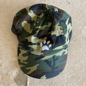 Tractor Supply Camo Paw Print Hat NWOT